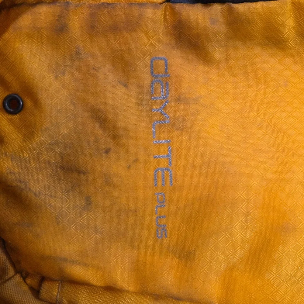 Osprey Daylite Plus Backpack Yellow Hiking Daypack Outdoor Travel Bag